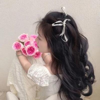 赛马女孩
